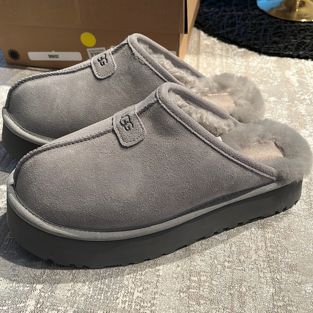 NEW UGG Discoquette Genuine Shearling Slide Slipper Grey Size 8